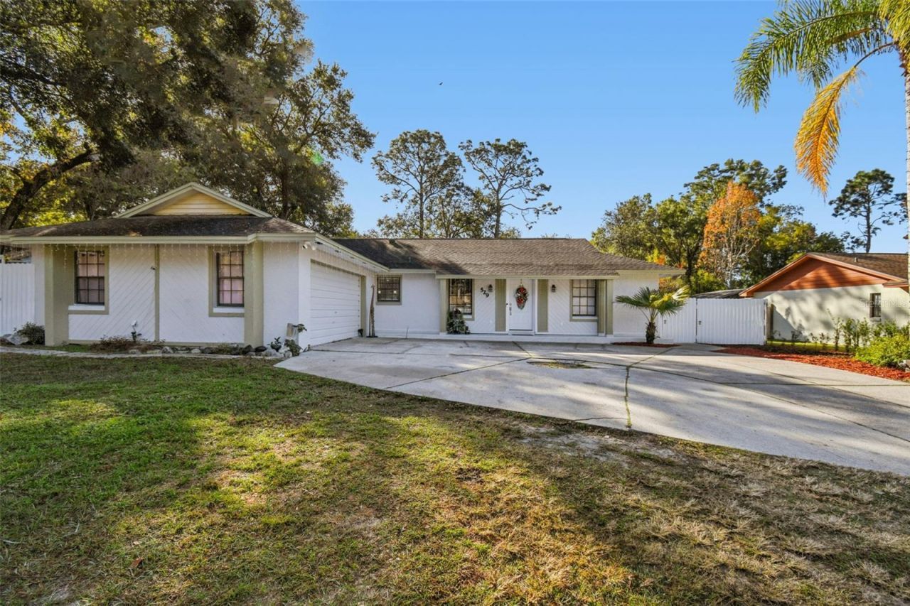 529 Bison Circle, Apopka, FL 32712 Main Photo