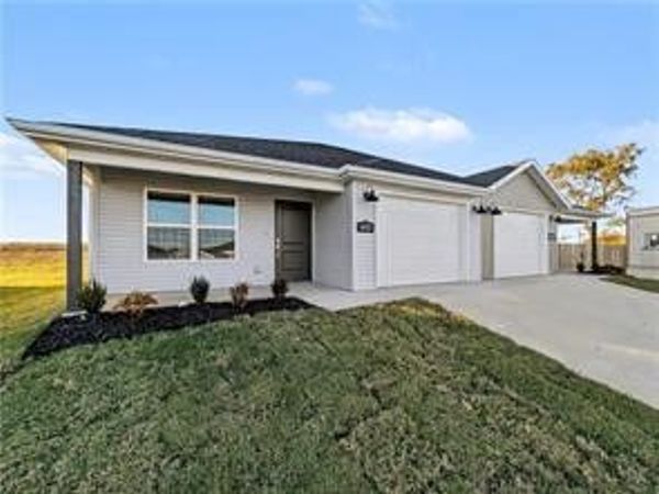 6605 NW Altus Street, Bentonville, AR 72713