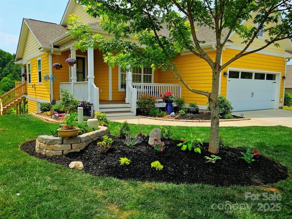 14 Rose Creek Road, Leicester, NC 28748