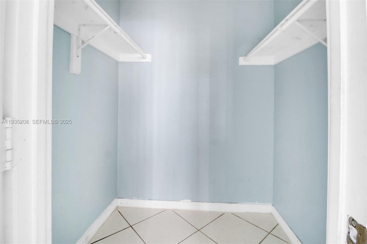 9360 Fontainebleau Blvd, Unit 101, Miami, FL 33172 Photo