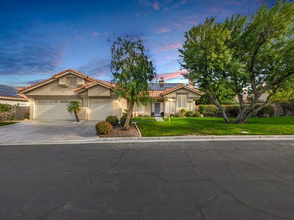 370 Links Drive, Palm Desert, CA 92211