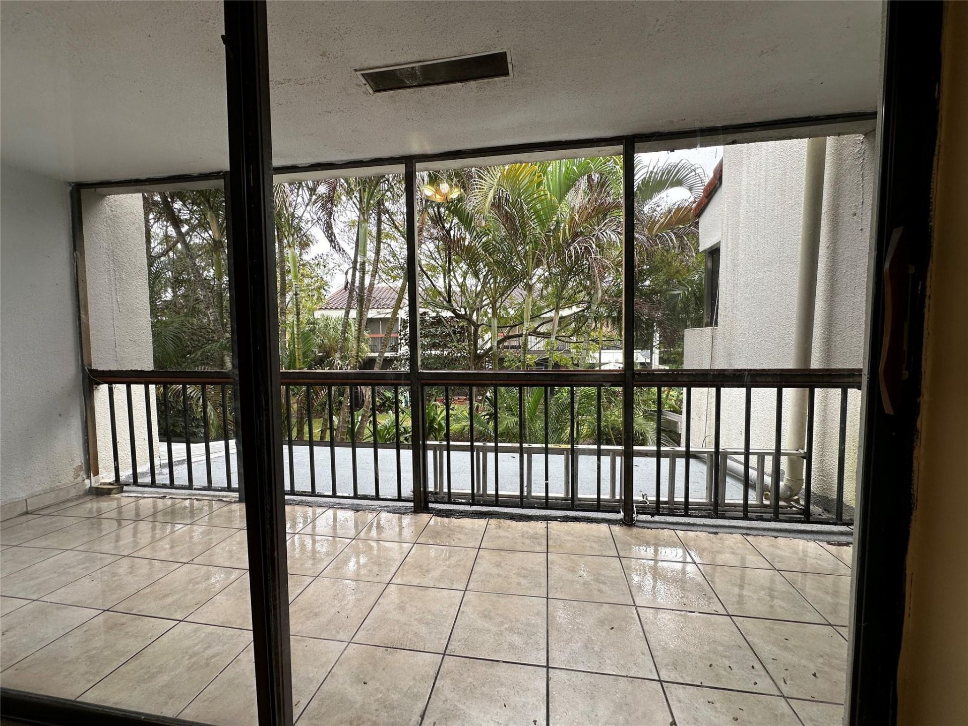 6630 Racquet Club Drive, Unit 163, Fort Lauderdale, FL 33319 Photo