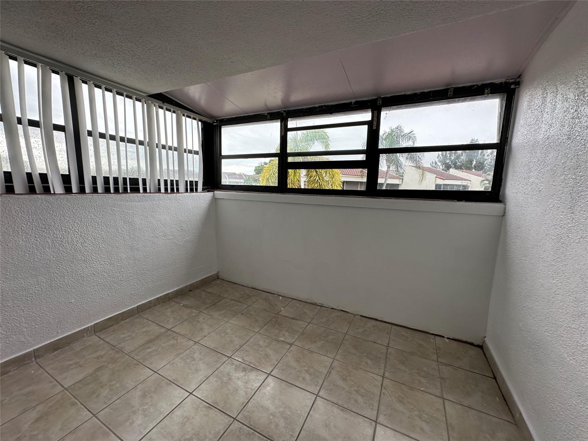 6630 Racquet Club Drive, Unit 163, Fort Lauderdale, FL 33319 Photo