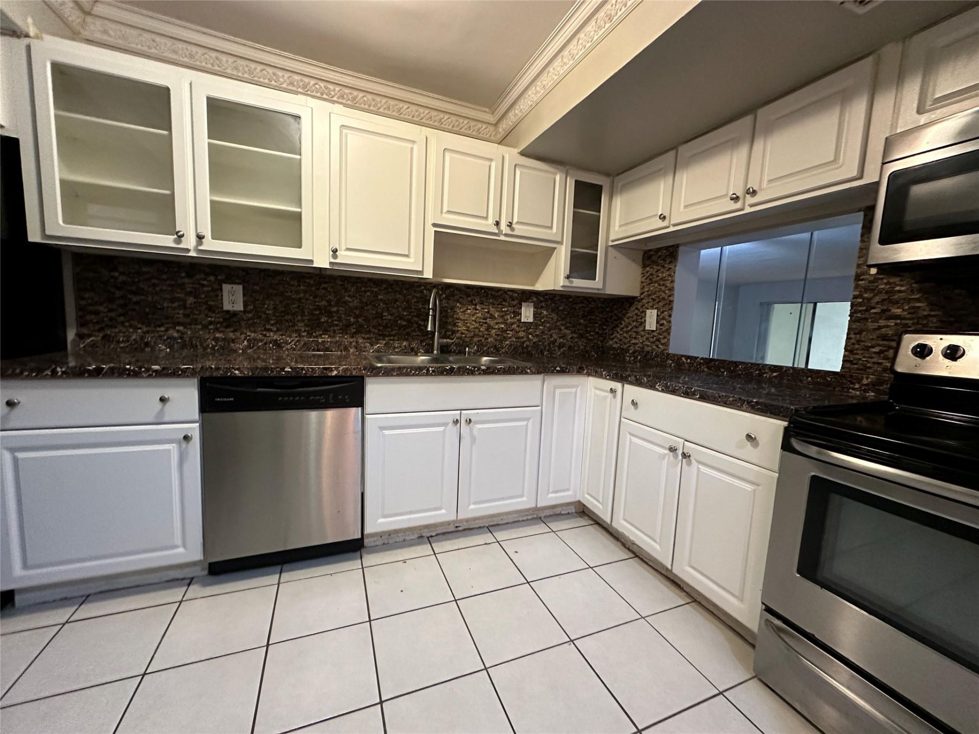 6630 Racquet Club Drive, Unit 163, Fort Lauderdale, FL 33319 Photo