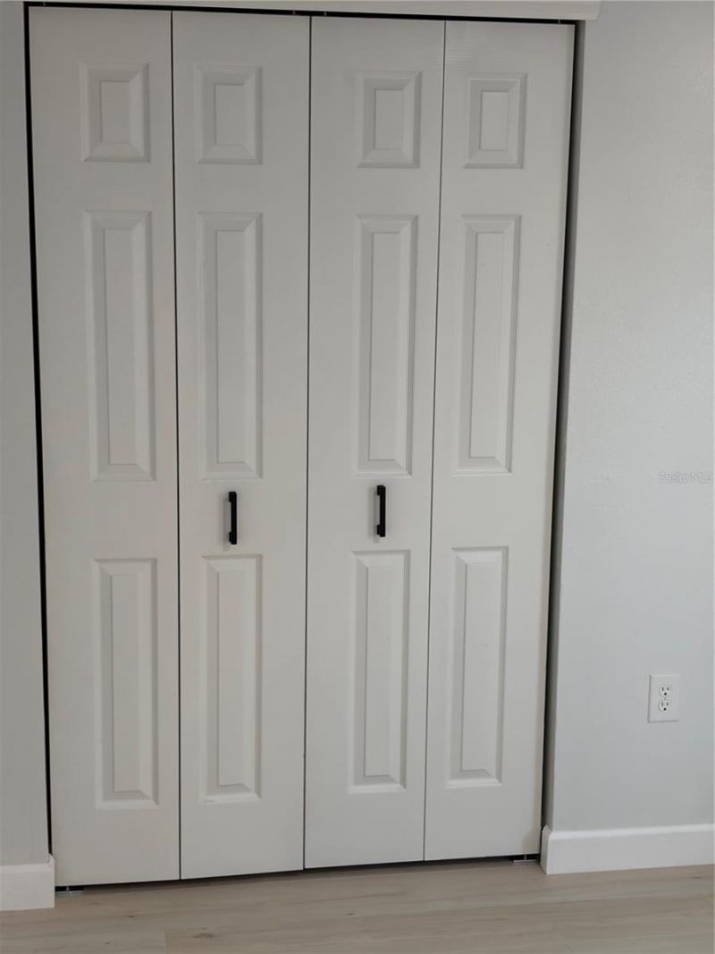 6928 43rd Court E, Sarasota, FL 34243 Photo