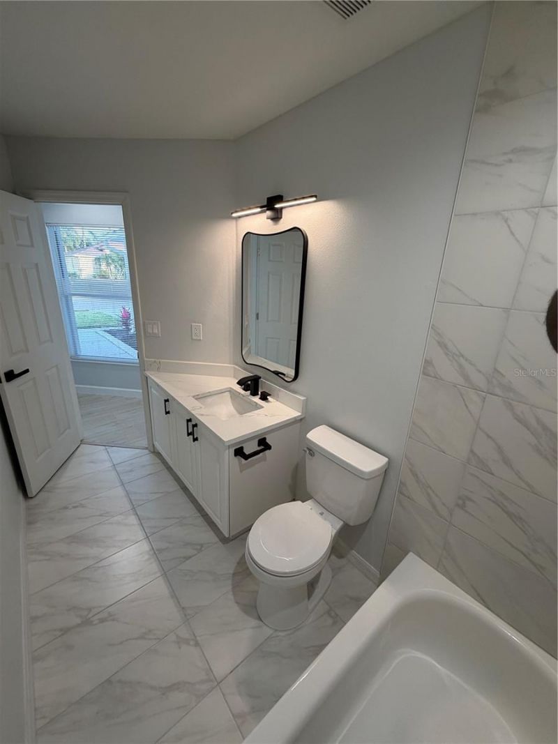 6928 43rd Court E, Sarasota, FL 34243 Photo