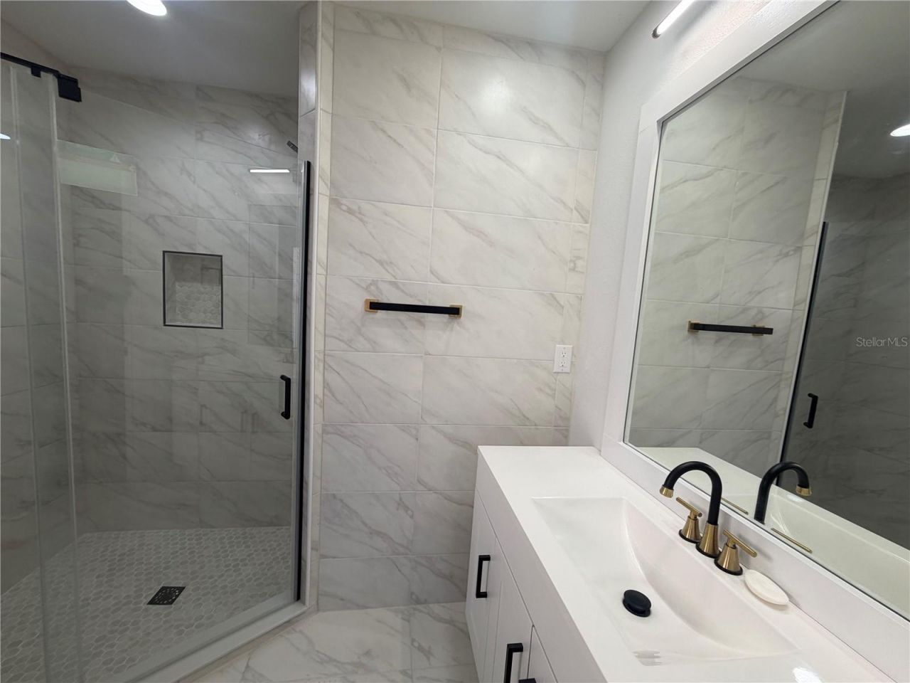 6928 43rd Court E, Sarasota, FL 34243 Photo