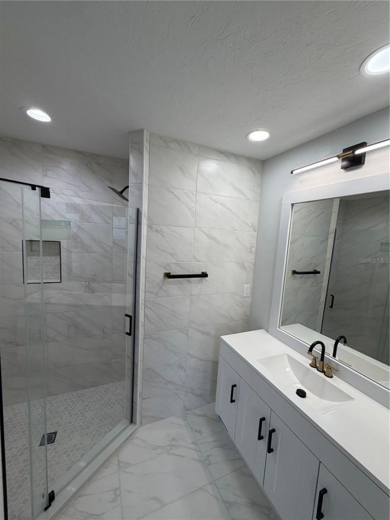 6928 43rd Court E, Sarasota, FL 34243 Photo