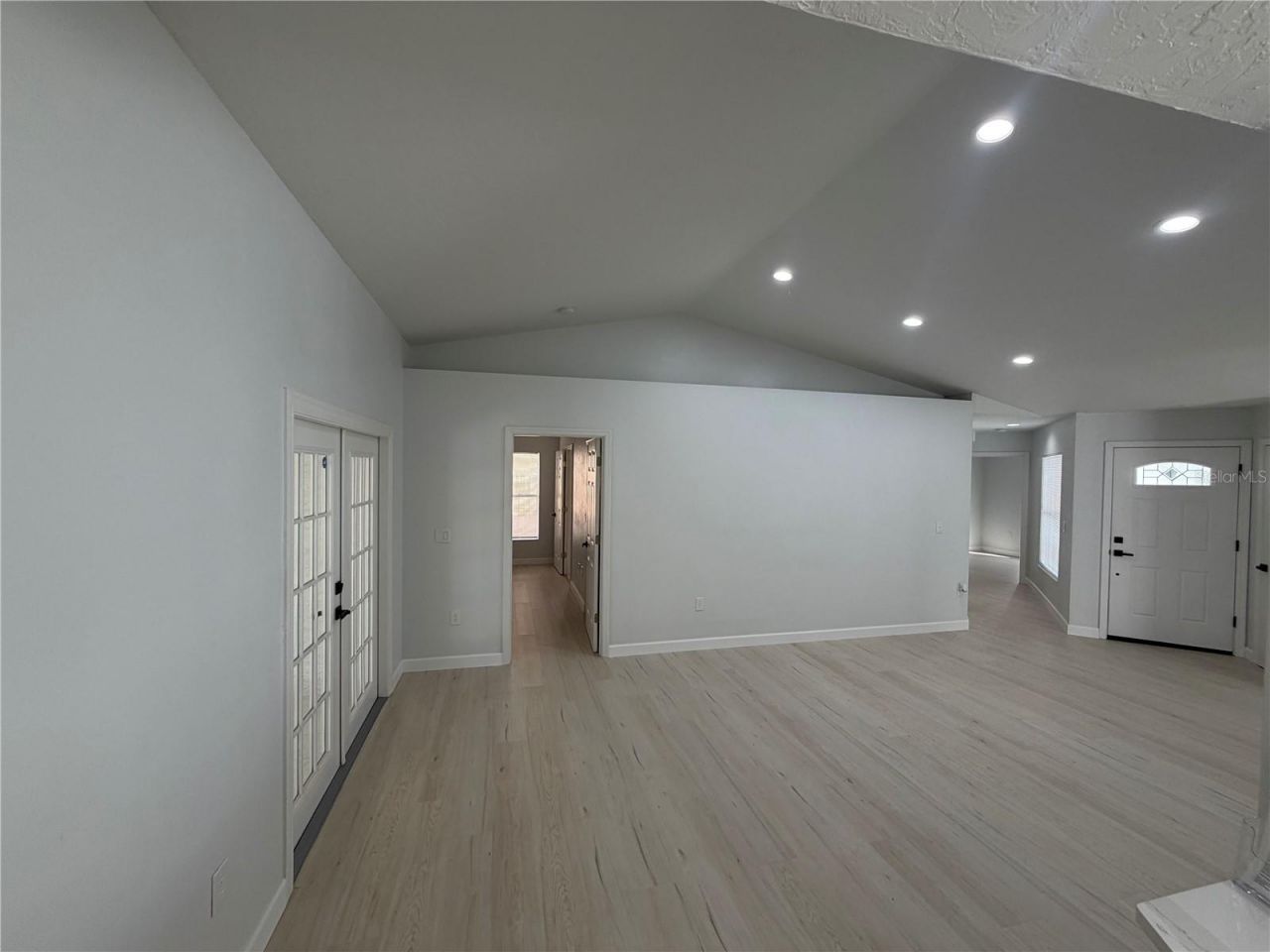 6928 43rd Court E, Sarasota, FL 34243 Photo