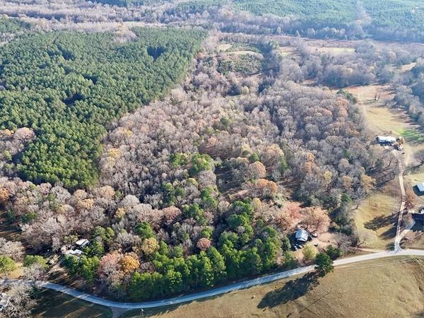 00 Cr 82, Coffeeville, MS 38922