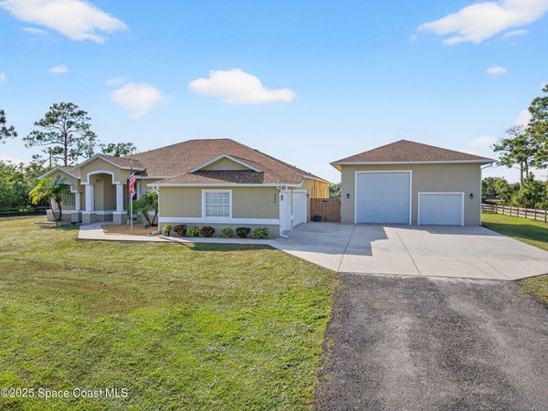 2740 Waring Lane S, Malabar, FL 32950