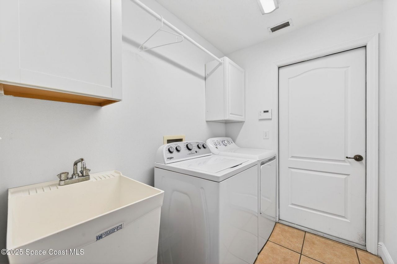 2740 Waring Lane S, Malabar, FL 32950 Photo