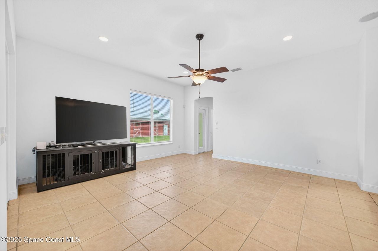 2740 Waring Lane S, Malabar, FL 32950 Photo