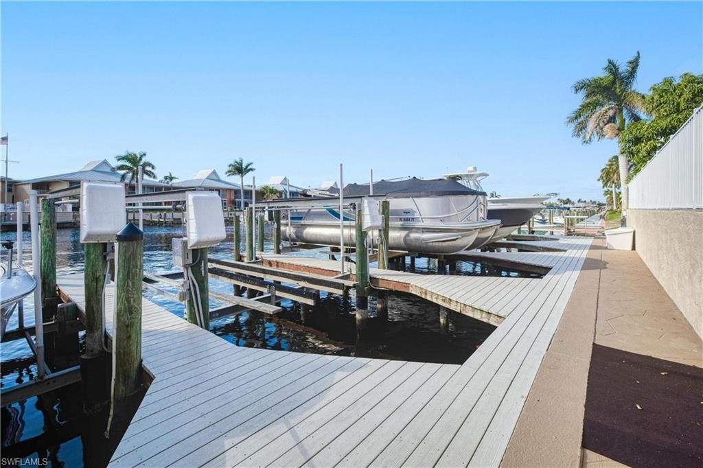 4116 SE 20th Pl, Unit 202, Cape Coral, FL 33904 Photo