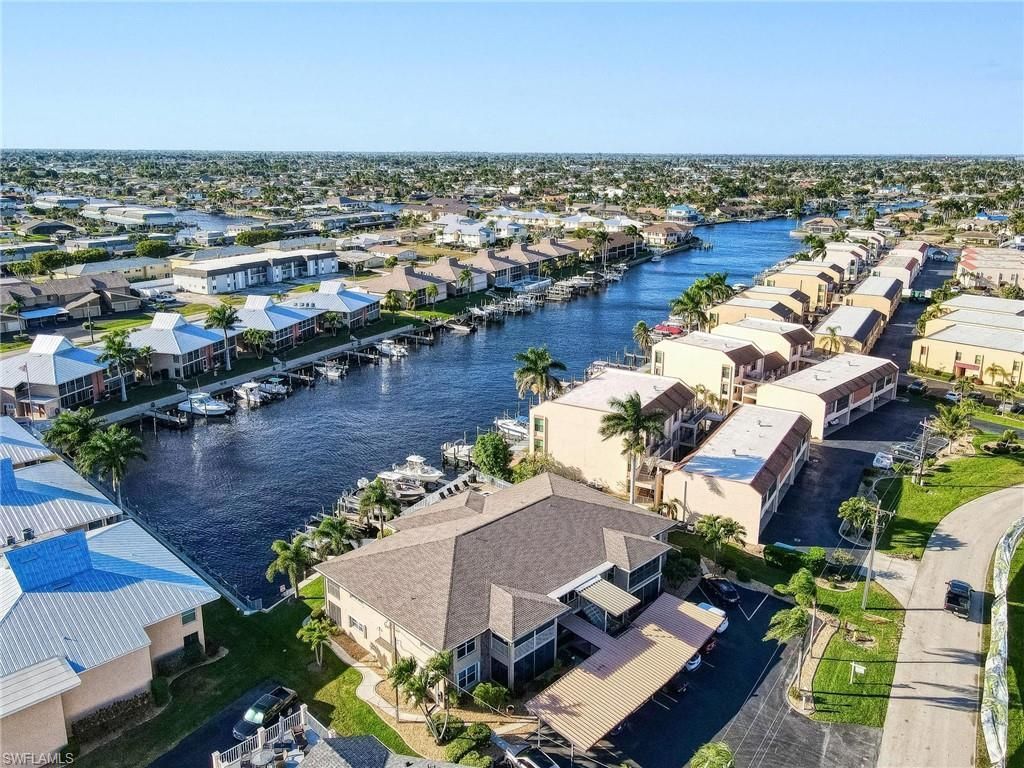 4116 SE 20th Pl, Unit 202, Cape Coral, FL 33904 Photo