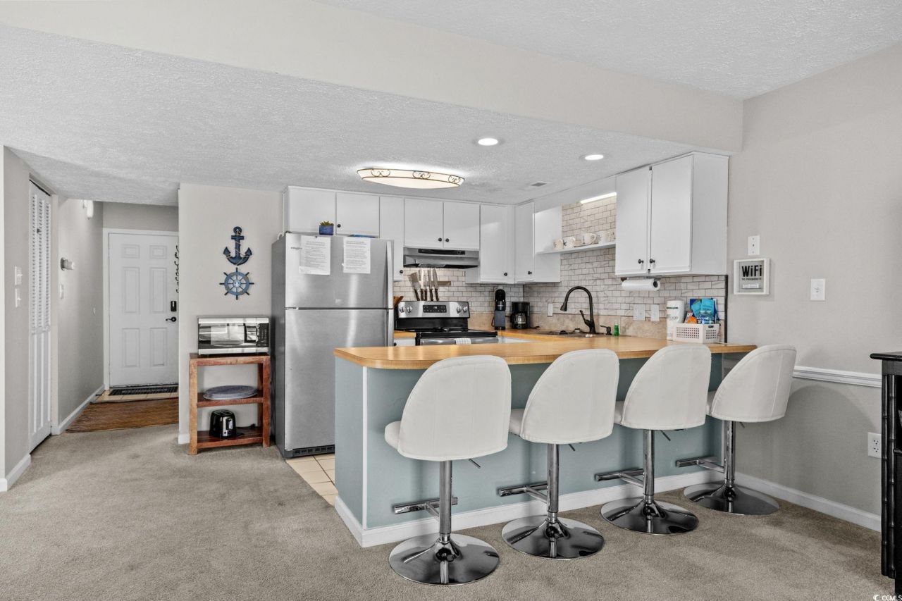 1600 Deercreek Dr. Photo 10