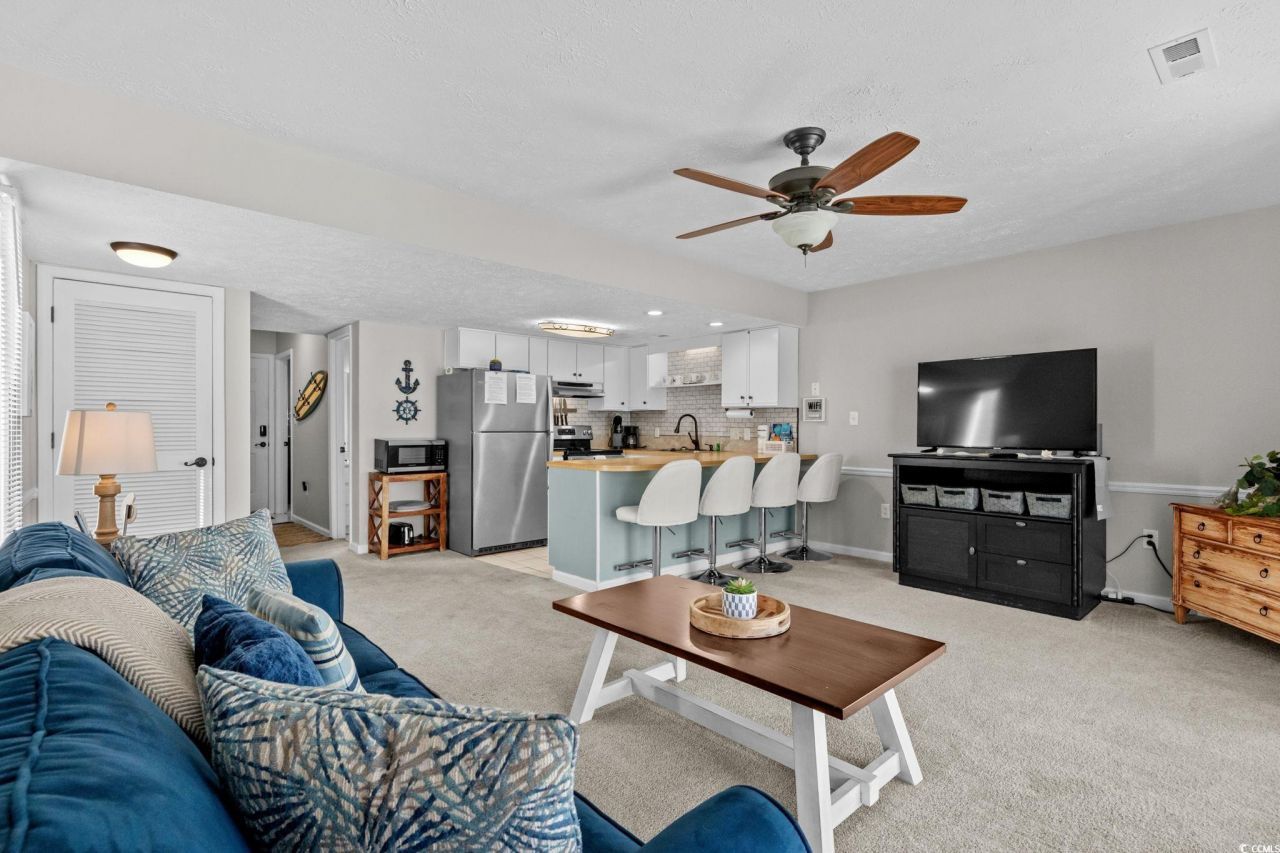 1600 Deercreek Dr. Photo 7