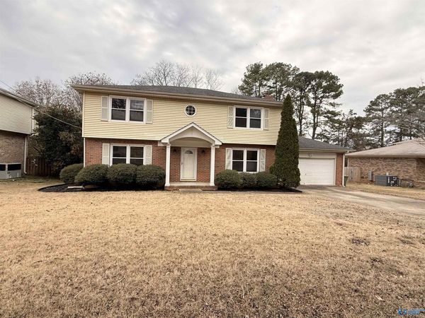 11314 Woodcrest Drive, Huntsville, AL 35803