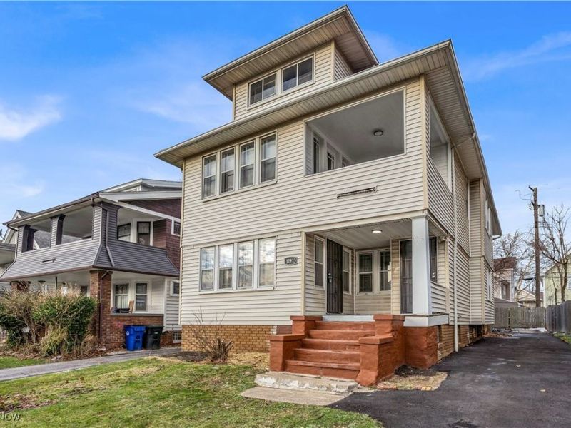 11913 Buckingham Avenue, Unit 2/UP, Cleveland, OH 44120 Photo 2