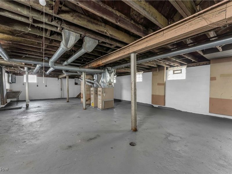 11913 Buckingham Avenue, Unit 2/UP, Cleveland, OH 44120 Photo 23