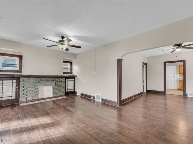 11913 Buckingham Avenue, Unit 2/UP, Cleveland, OH 44120 Photo 5