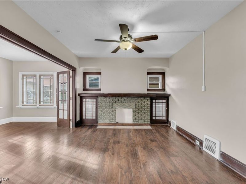 11913 Buckingham Avenue, Unit 2/UP, Cleveland, OH 44120 Photo 7