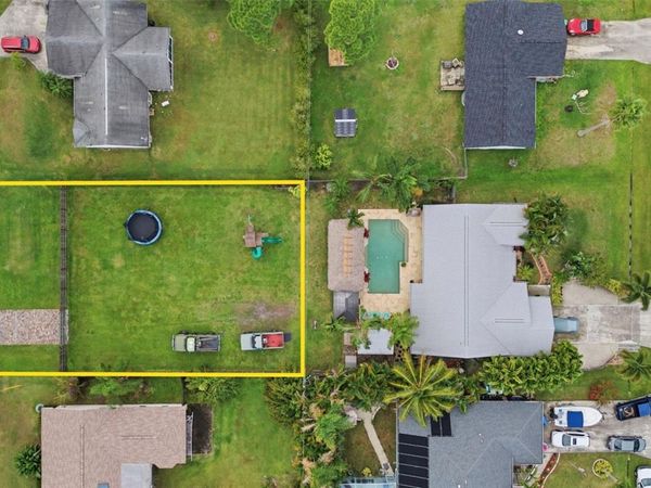 313 SW THORNHILL DRIVE, PORT ST LUCIE, FL 34984