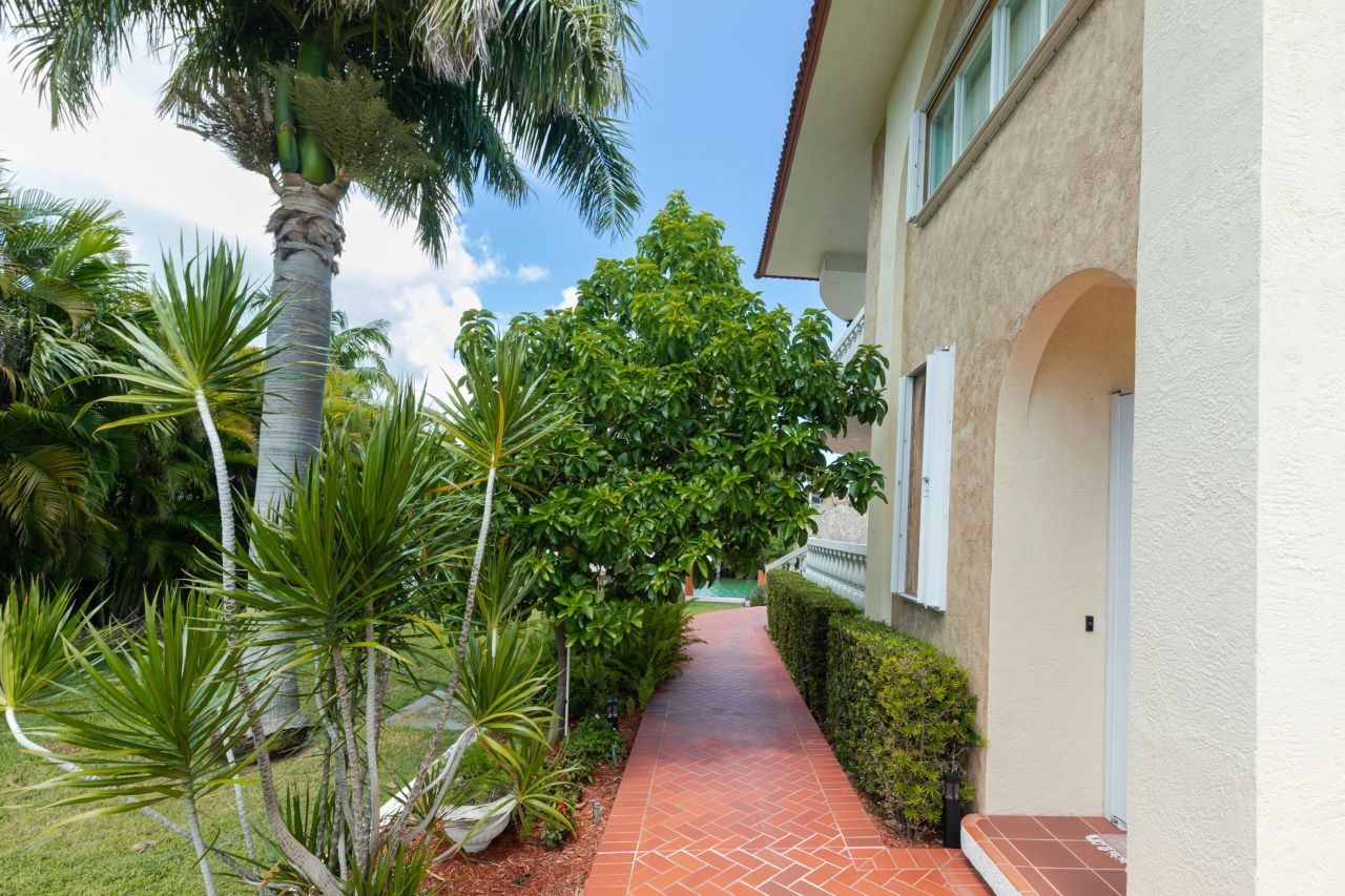 771 12th Street, Key Colony, FL 33051 Photo