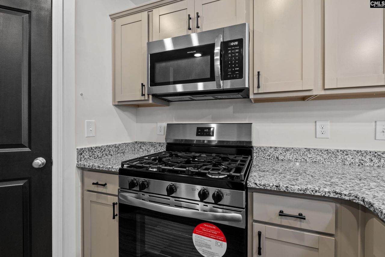 614 Wooster Drive Photo 6