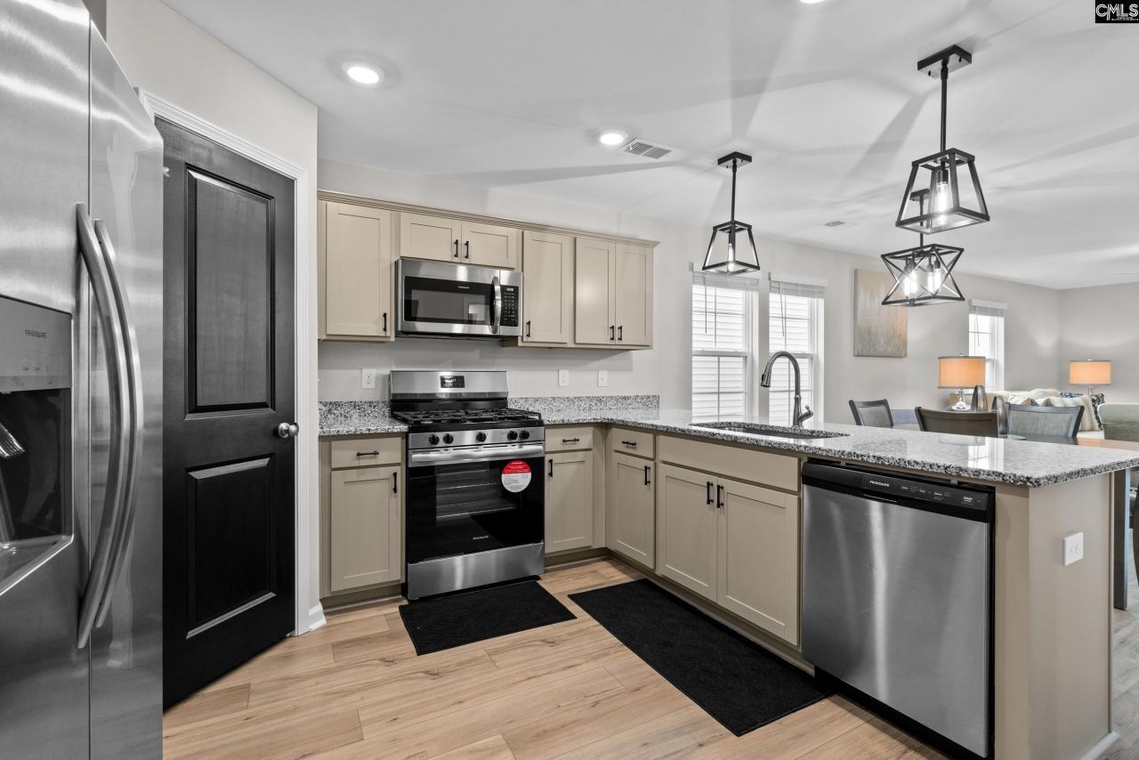 614 Wooster Drive Photo 8