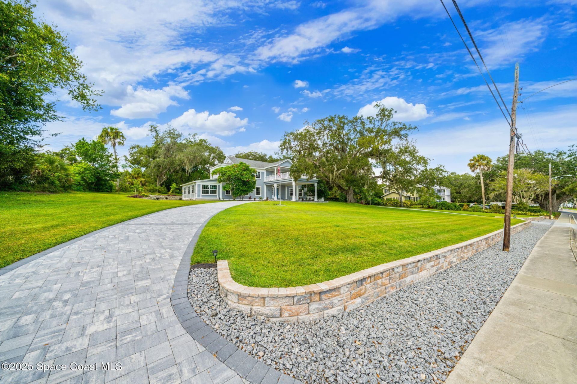 875 N Indian River Drive, Cocoa, FL 32922 Photo