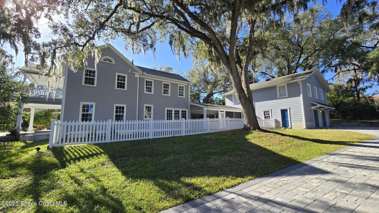 875 N Indian River Drive, Cocoa, FL 32922 Photo