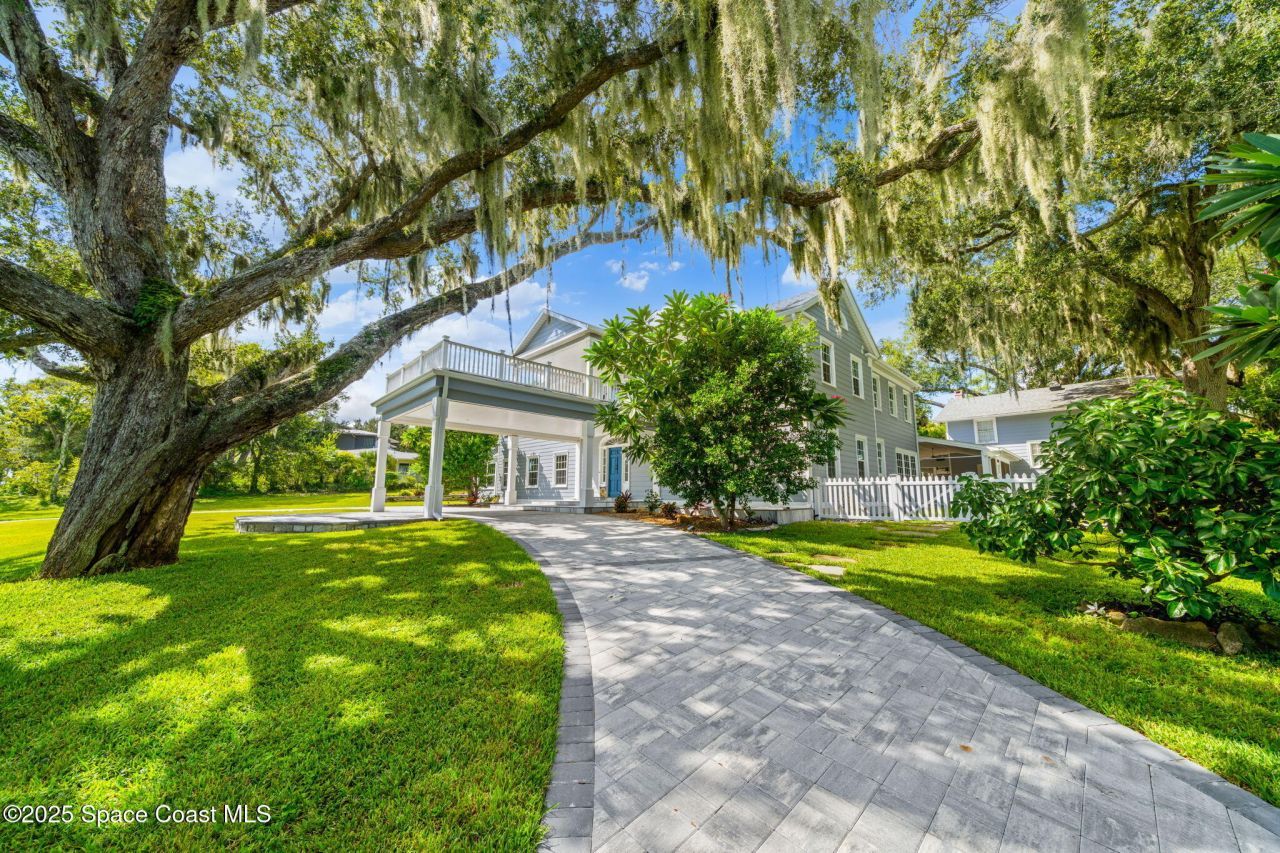 875 N Indian River Drive, Cocoa, FL 32922 Photo