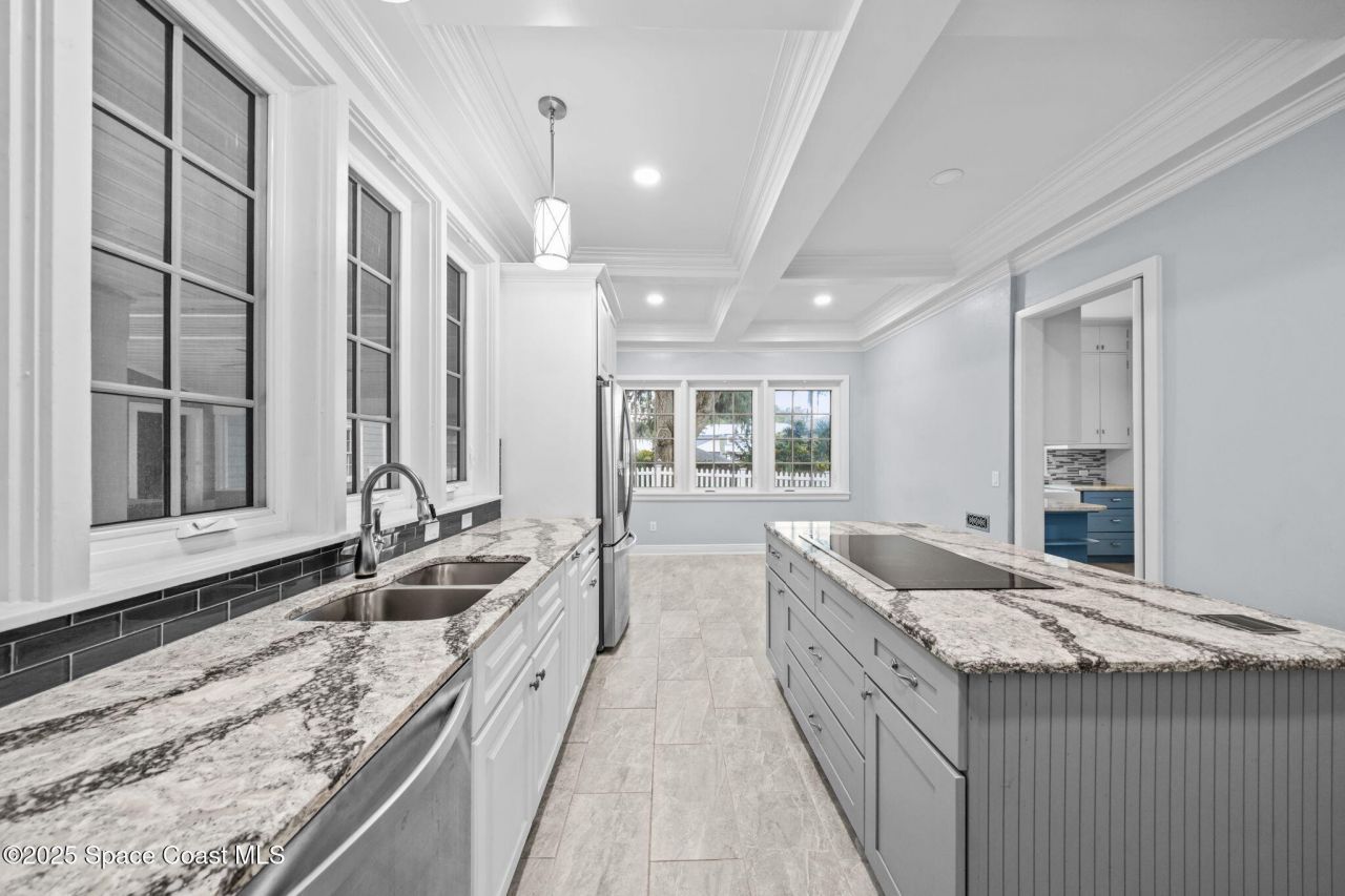 875 N Indian River Drive, Cocoa, FL 32922 Photo