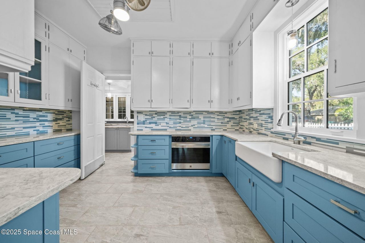 875 N Indian River Drive, Cocoa, FL 32922 Photo