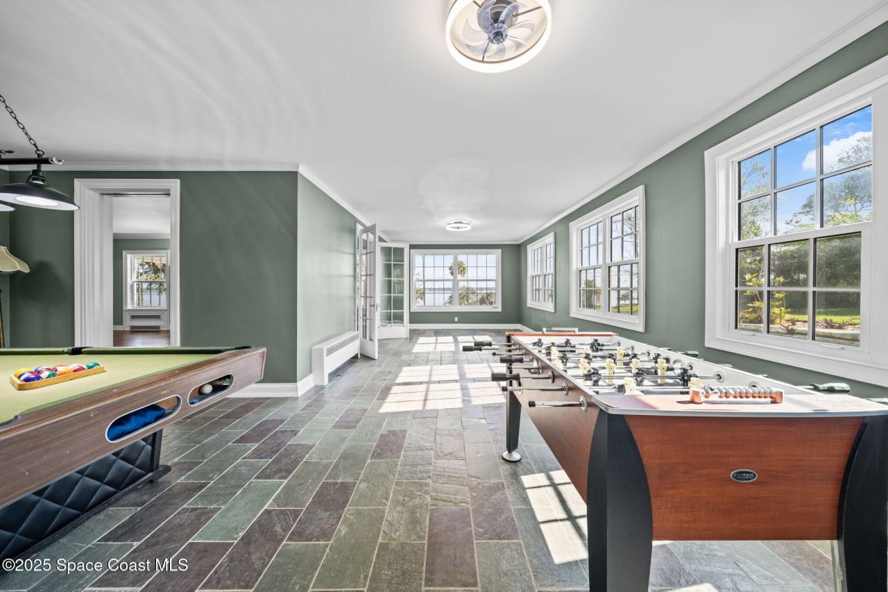 875 N Indian River Drive, Cocoa, FL 32922 Photo