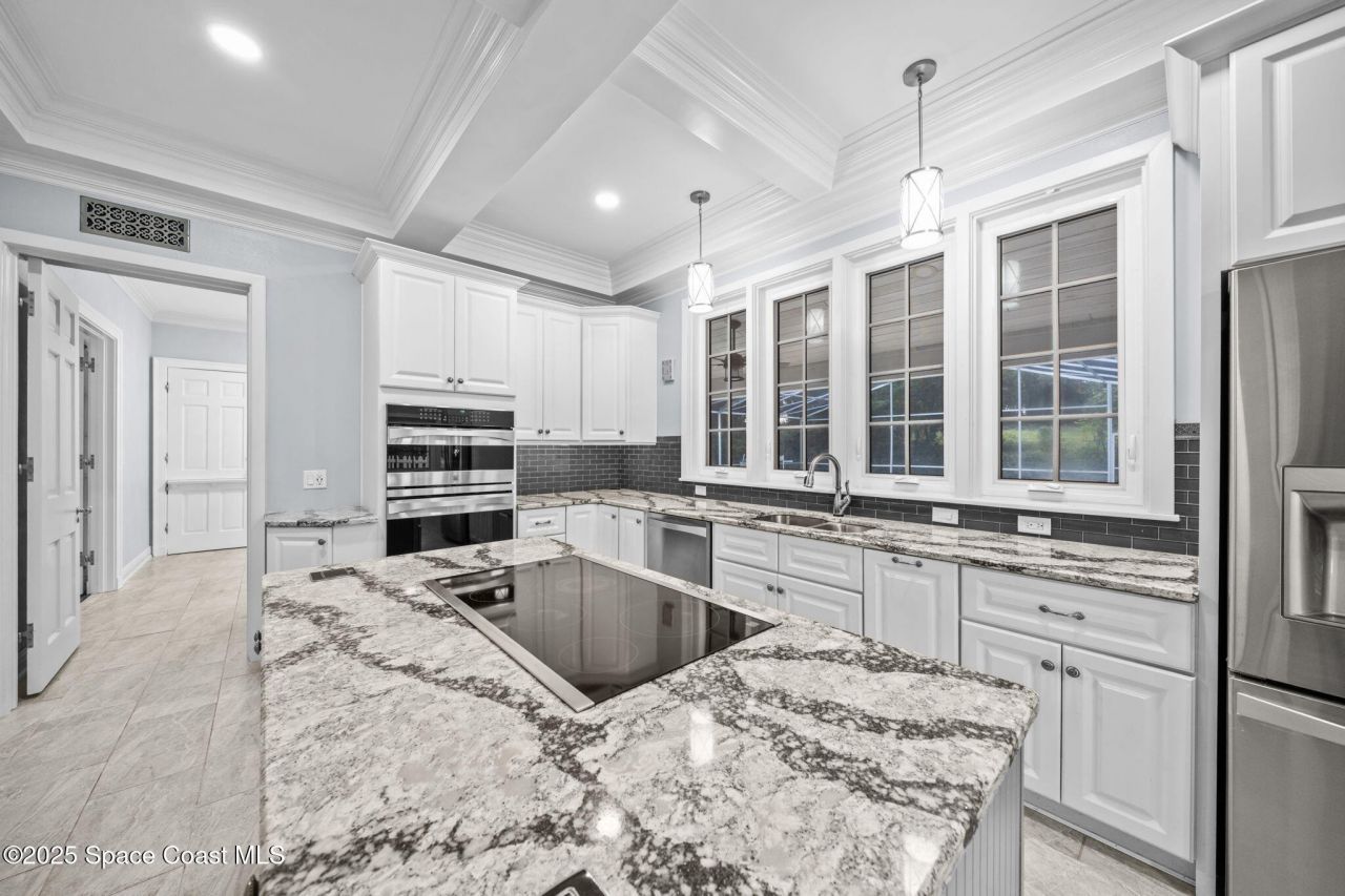 875 N Indian River Drive, Cocoa, FL 32922 Photo