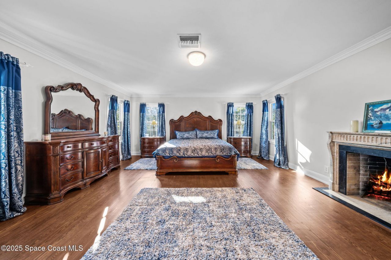 875 N Indian River Drive, Cocoa, FL 32922 Photo