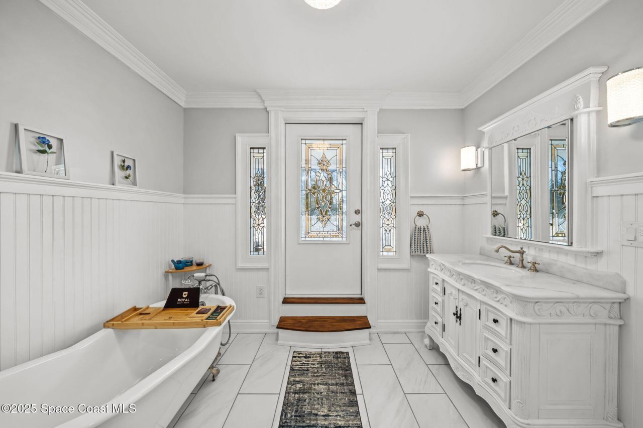 875 N Indian River Drive, Cocoa, FL 32922 Photo