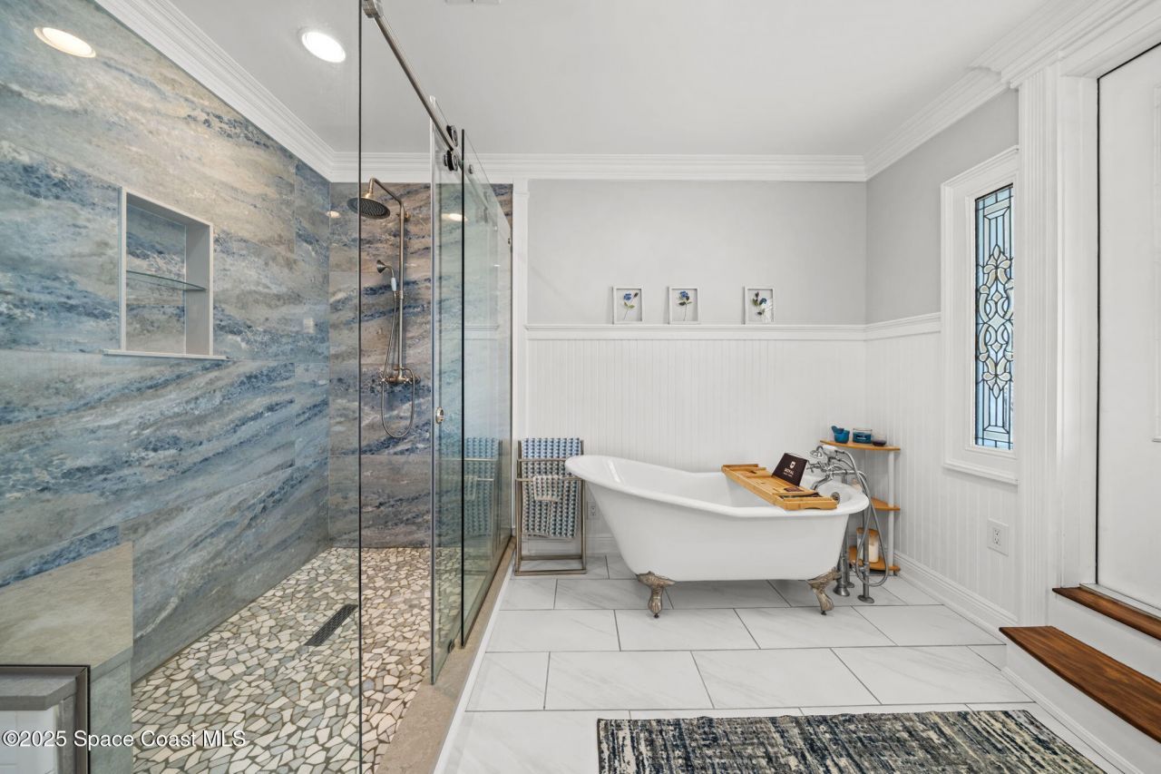 875 N Indian River Drive, Cocoa, FL 32922 Photo