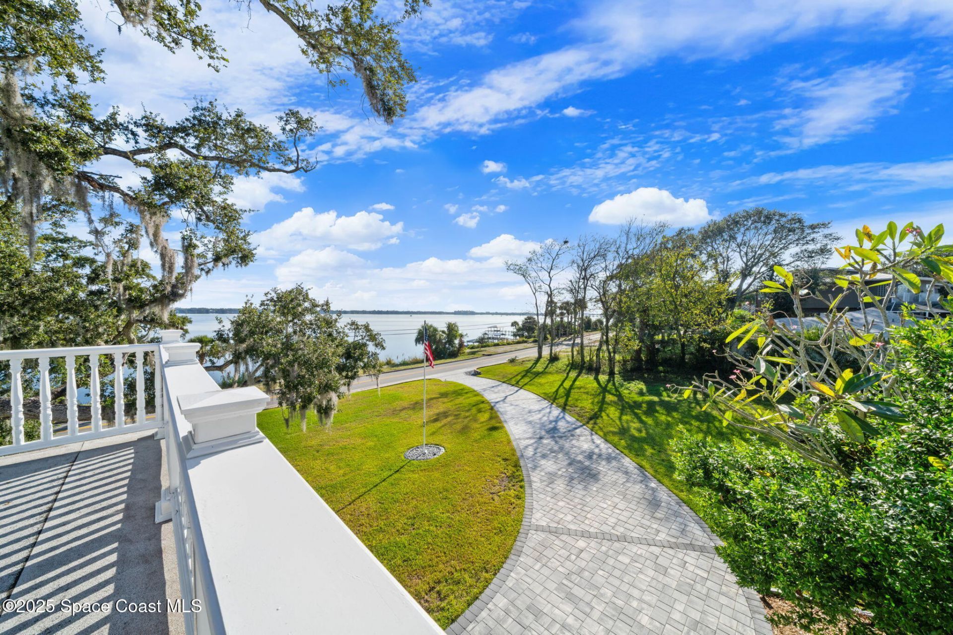 875 N Indian River Drive, Cocoa, FL 32922 Photo