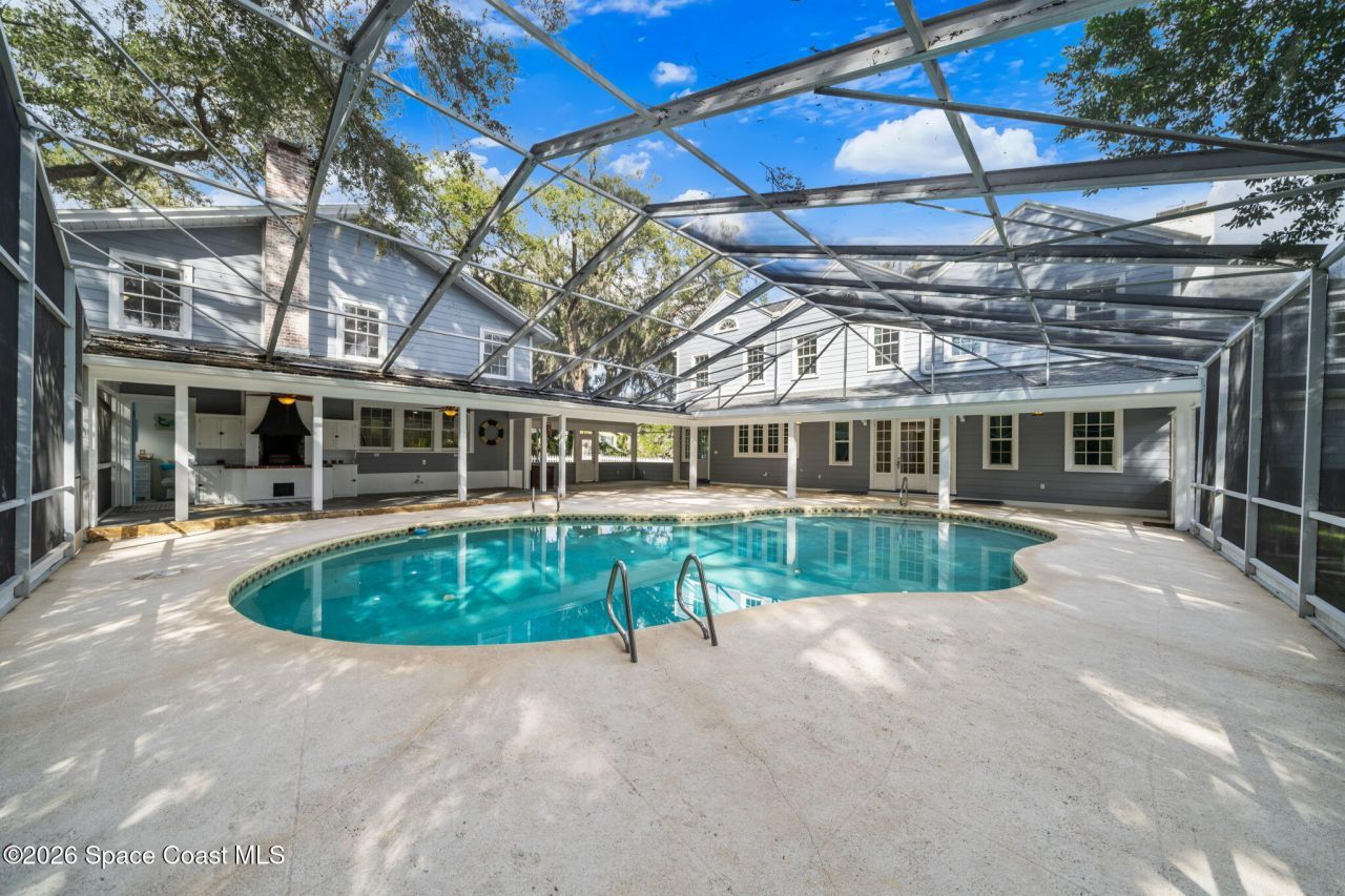 875 N Indian River Drive, Cocoa, FL 32922 Photo