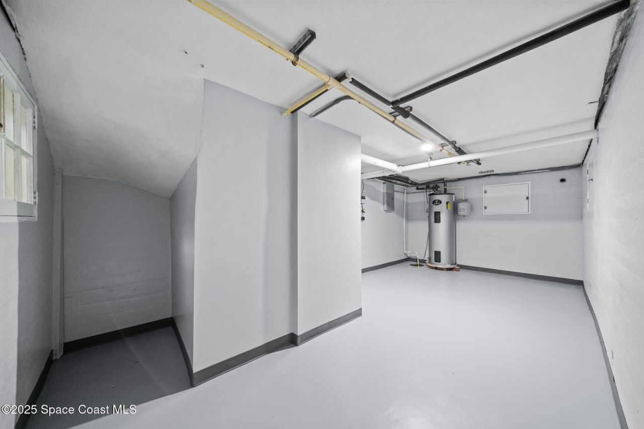 875 N Indian River Drive, Cocoa, FL 32922 Photo