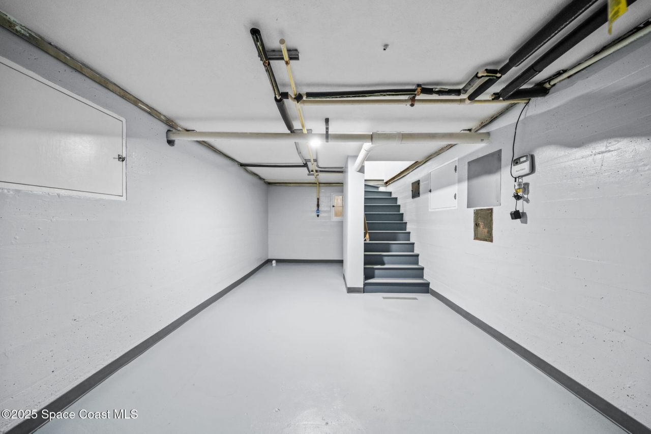 875 N Indian River Drive, Cocoa, FL 32922 Photo