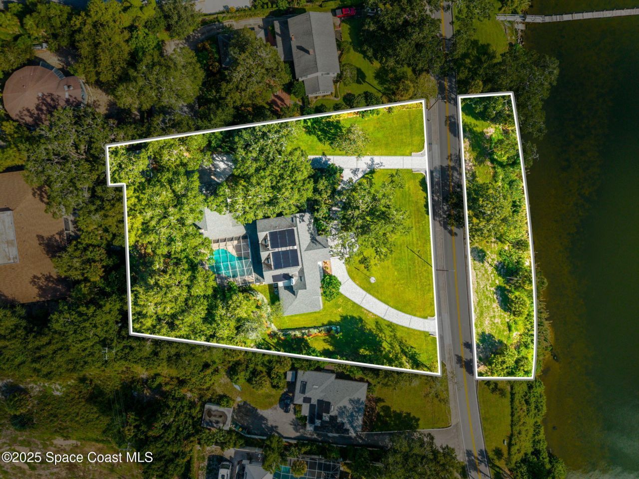 875 N Indian River Drive, Cocoa, FL 32922 Photo