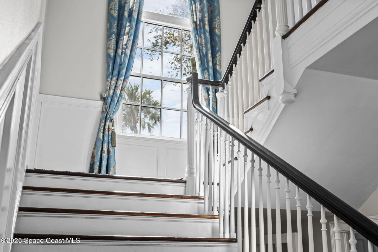 875 N Indian River Drive, Cocoa, FL 32922 Photo