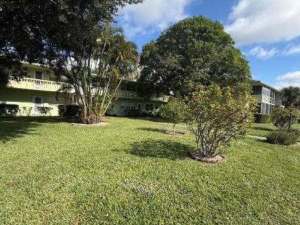 63 Norwich C, West Palm Beach, FL 33417
