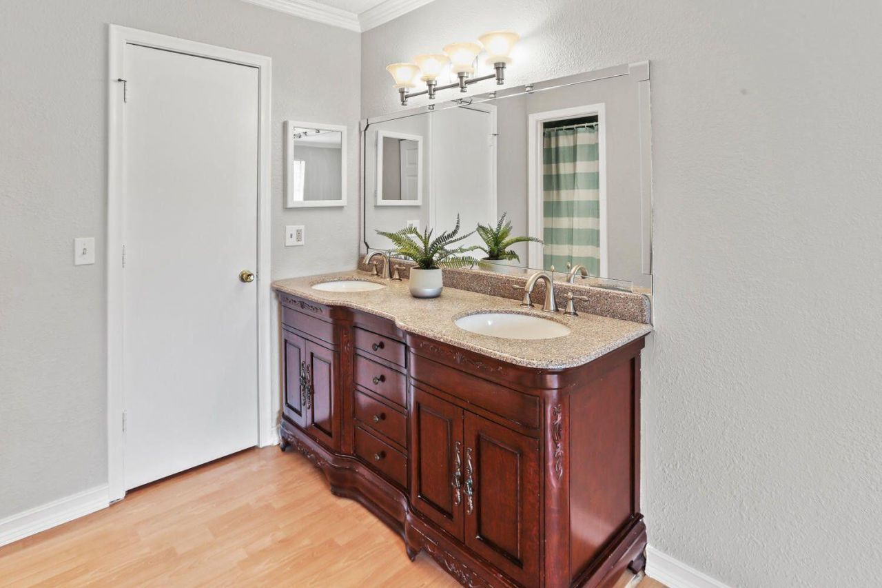 2480 Juniper Drive, Unit 203, Delray Beach, FL 33445 Photo