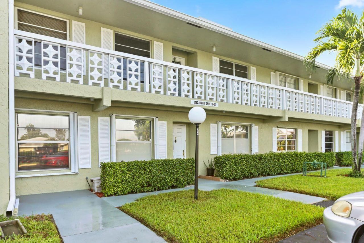 2480 Juniper Drive, Unit 203, Delray Beach, FL 33445 Photo