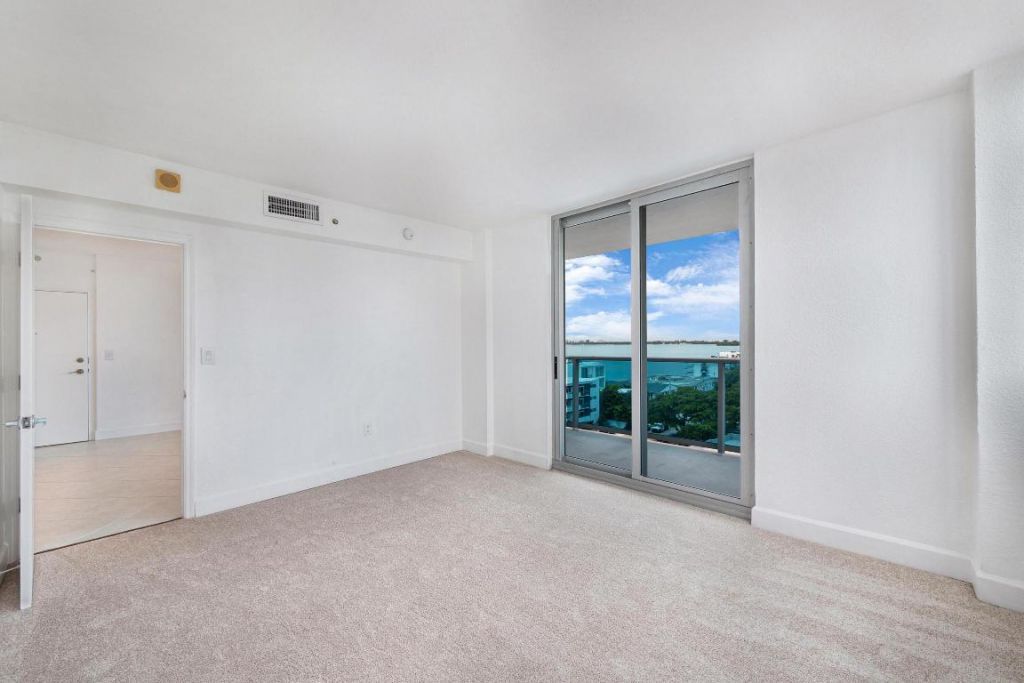 7501 E Treasure Drive, Unit 8n, North Bay Village, FL 33141 Photo